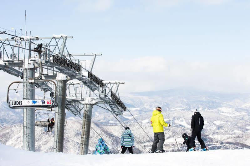 פיאונגצ'אנג Yongpyong Resort מראה חיצוני תמונה